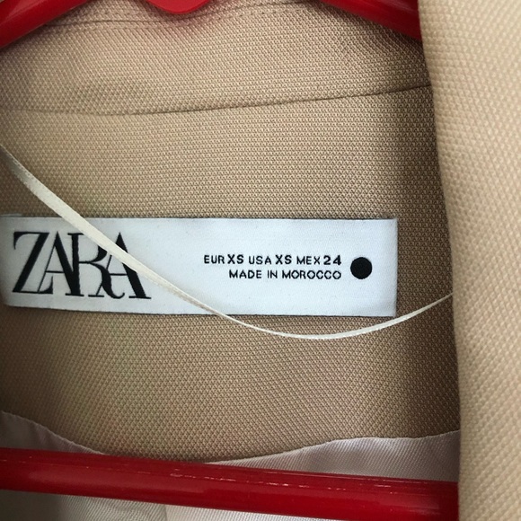 Zara Camel Beige Blazer - Picture 2 of 4